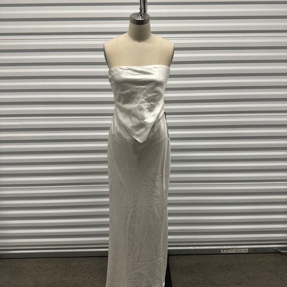Retrofete Skye Cream Strapless Gown Large - Picture 2 of 5